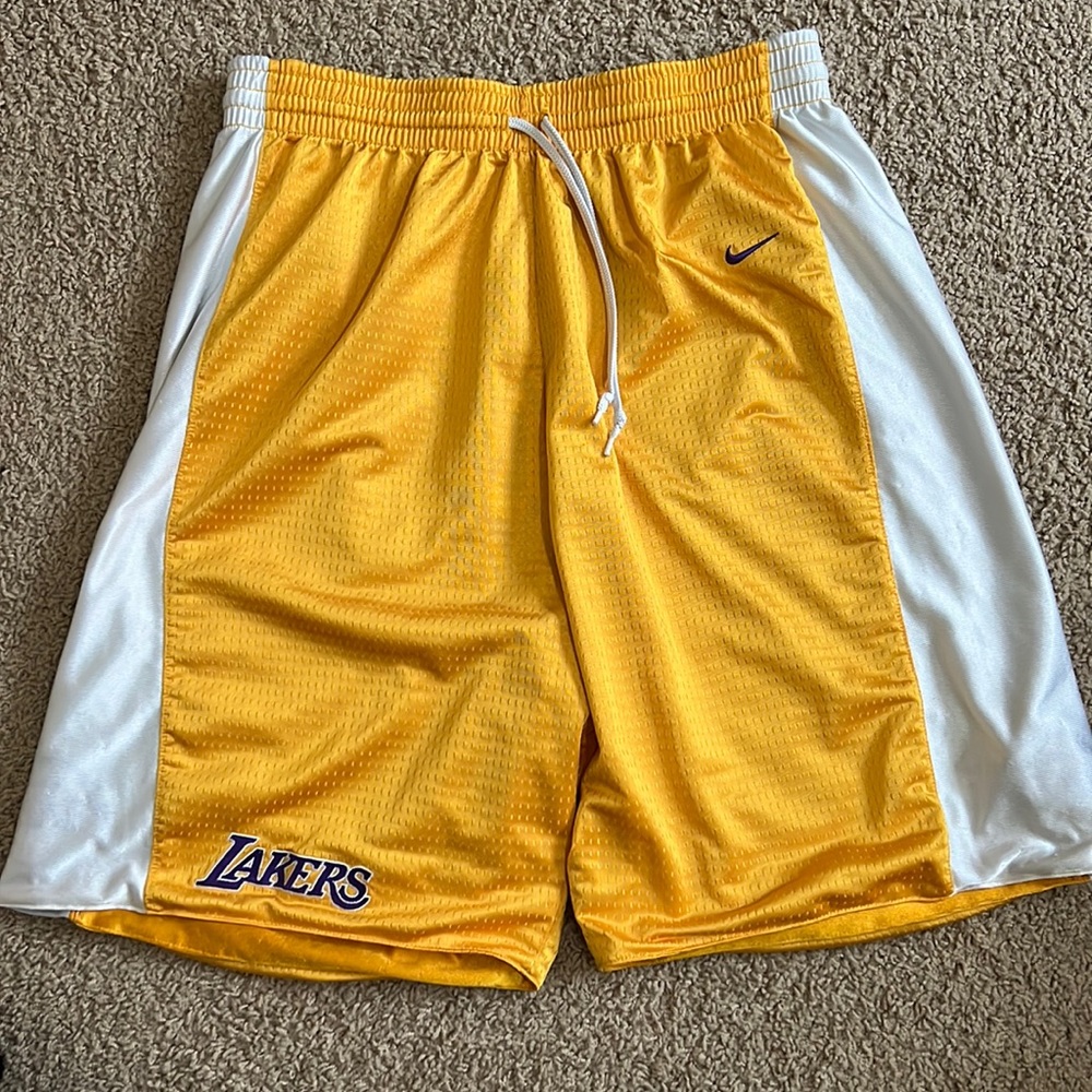 Nike Lakers reversible shorts